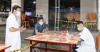 Người dân khai báo y tế tại Chốt kiểm soát y tế Km 237, cao tốc Nội Bài – Lào Cai.