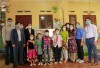 Mang sách đến cho học sinh vùng cao