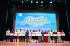 Tặng Bằng khen của UBND tỉnh cho các tập thể có thành tích tiêu biểu trong tổ chức, triển khai thực hiện Cuộc thi Đại sứ văn hóa đọc tỉnh Lào Cai.