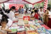 Hội chợ sách thu hút rất nhiều độc giả các lứa tuổi