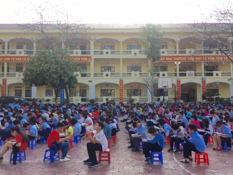 Thư viện tỉnh tổ chức phục vụ lưu động tại trường tiểu học Pom Hán và trường tiểu học Lê Văn Tám- Tp. Lào Cai
