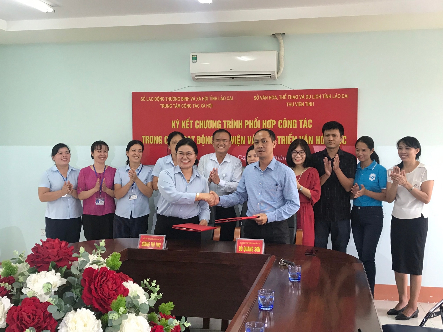 Ký kết chương trình phối hợp công tác trong các hoạt động thư viện và phát triển văn hóa đọc