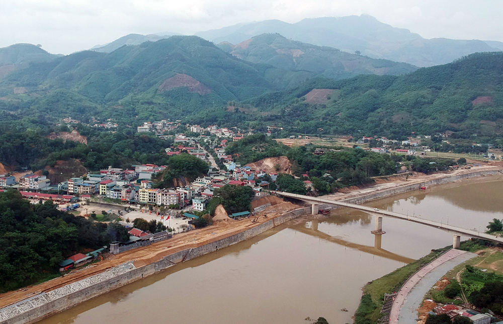 Xã Bảo Hà còn sự chênh lệch phát triển giữa khu vực trung tâm và các thôn vùng xa.