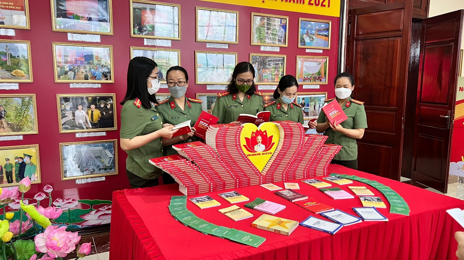 z3356838700911 218b73c27dadfd3e35aa1199e7efaee8