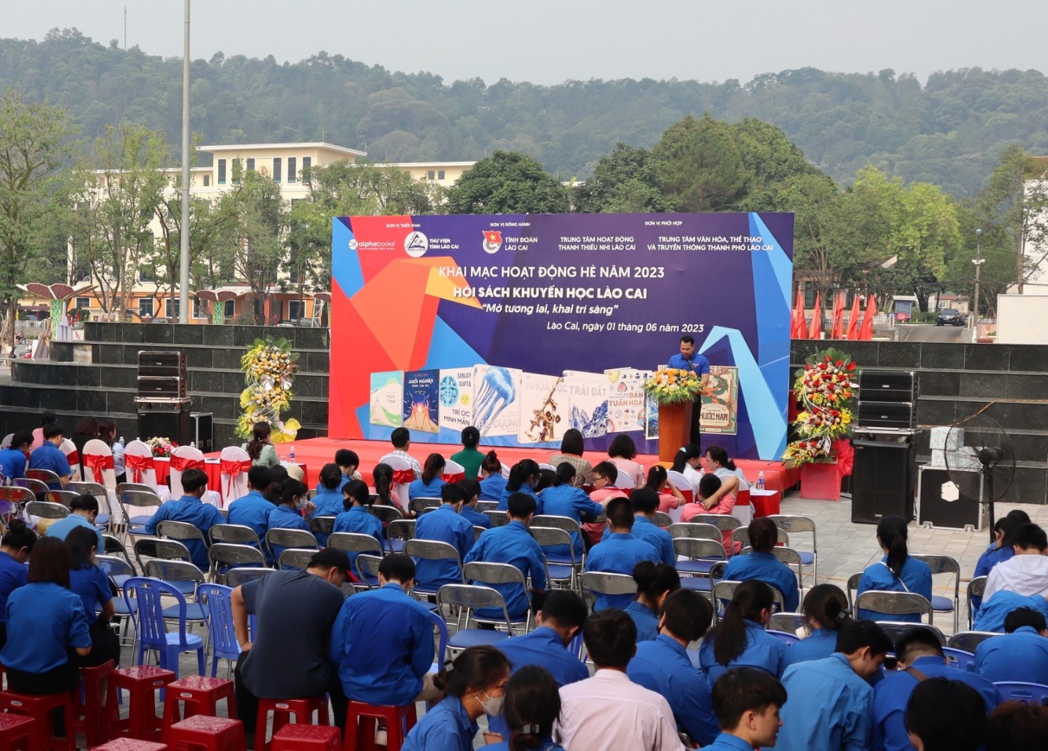 Quang cảnh buổi lễ