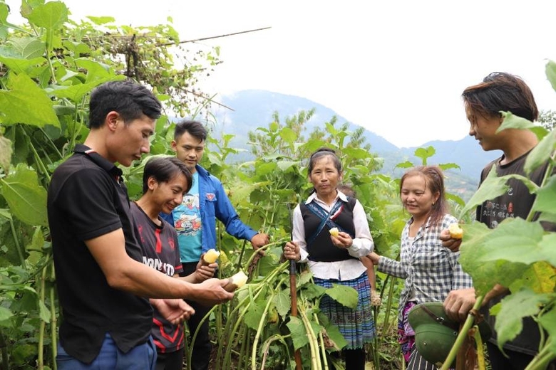 Bí thư Chi bộ người dân tộc Mông gương mẫu, năng động