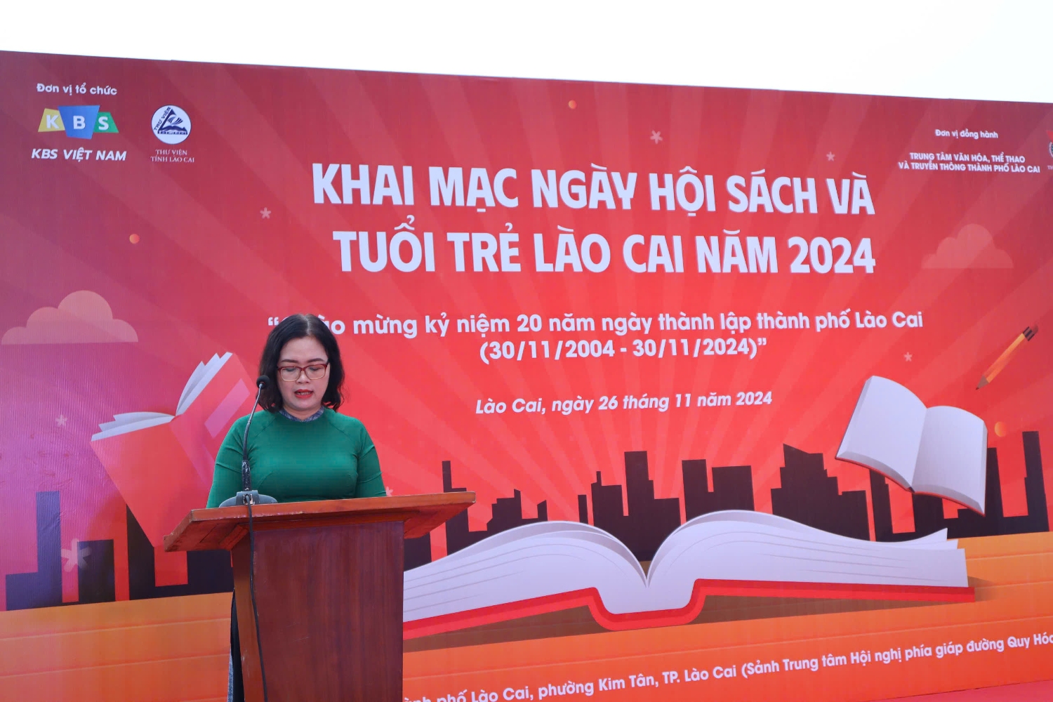 02348e0484bd3fe366ac9