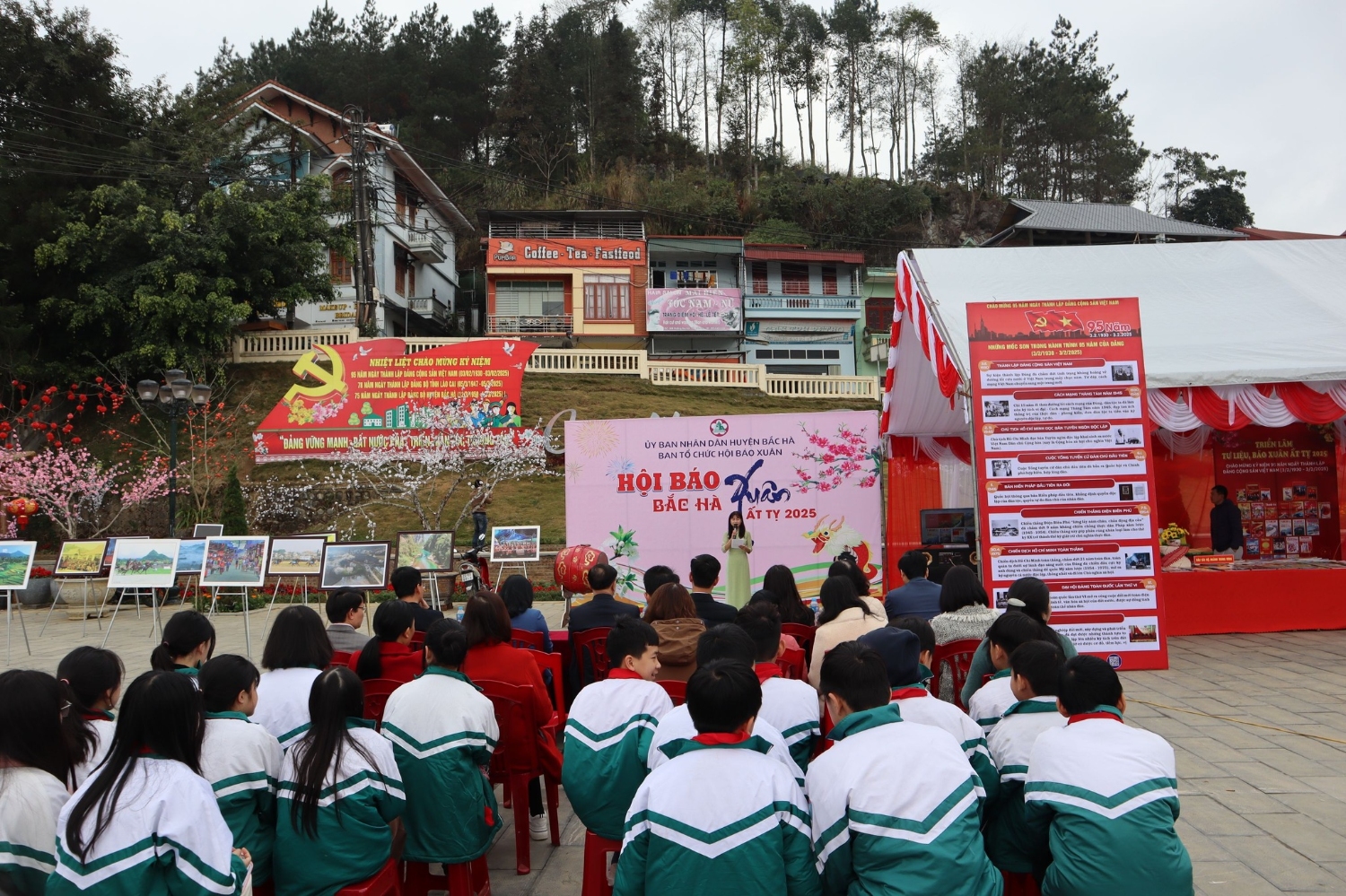 Quang cảnh buổi