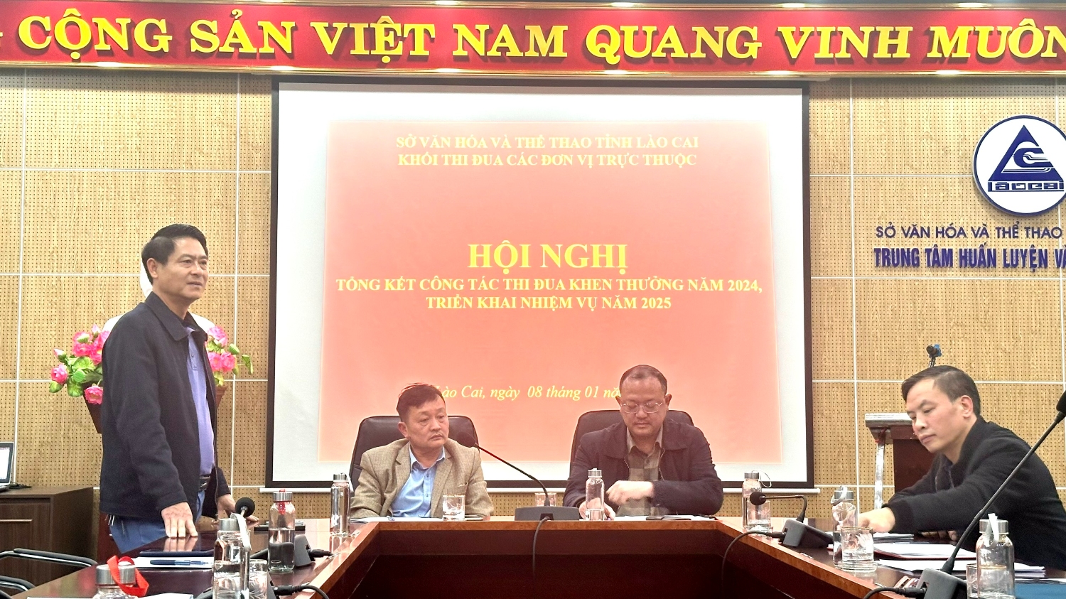 7aaa7b8376a5cafb93b4