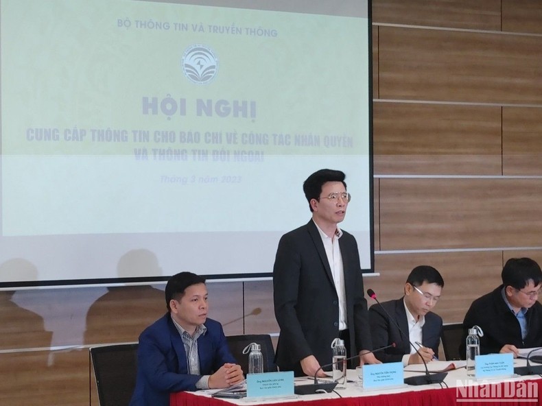Ông Nguyễn Tiến Trọng, Phó Trưởng Ban Tôn giáo Chính phủ phát biểu tại lễ ra mắt Sách trắng.